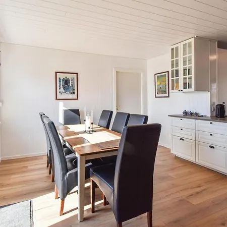 Holiday home In With Kitchen *